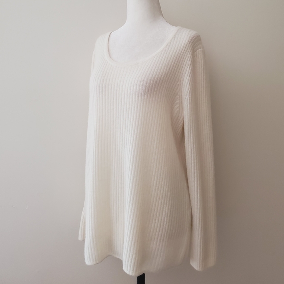 41 Hawthorn Cashmere Sweater - Picture 14 of 16